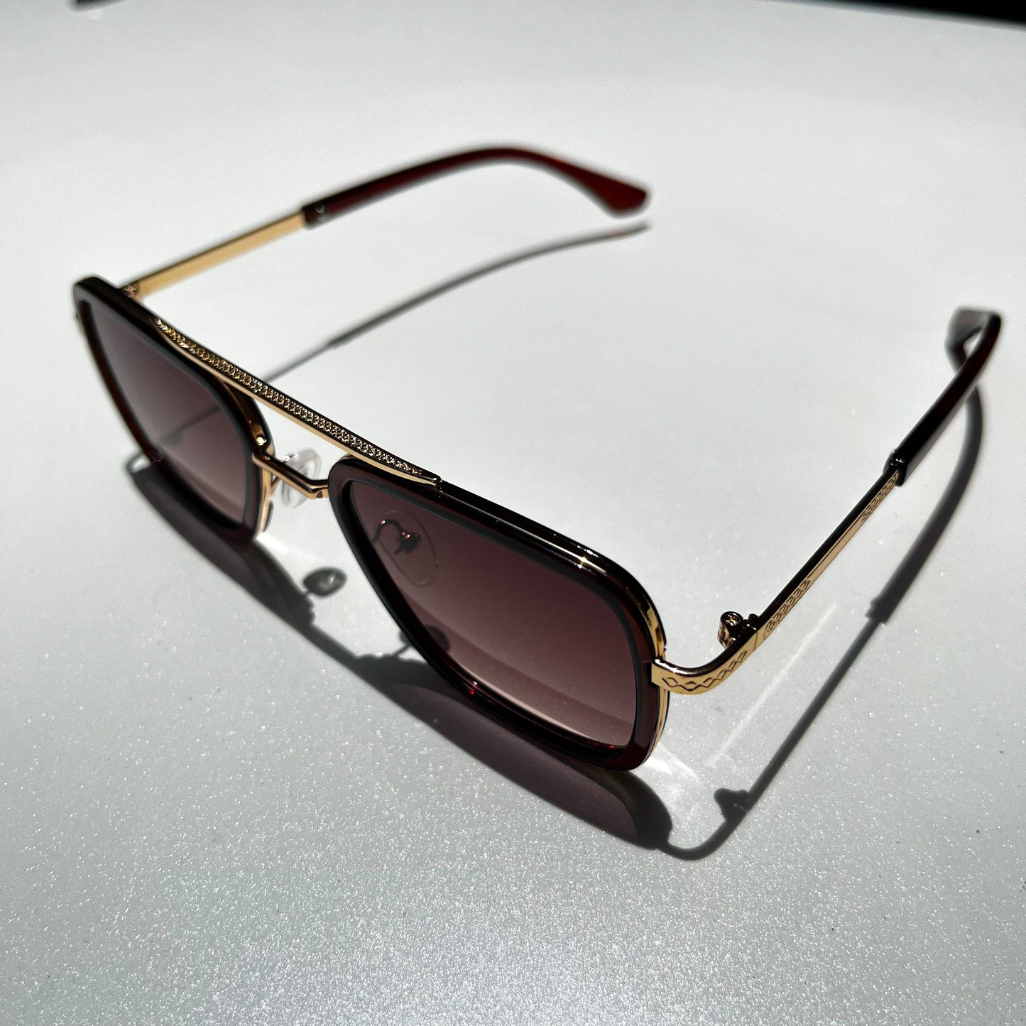 VINTAGE GLASSES: BROWN AVIATOR