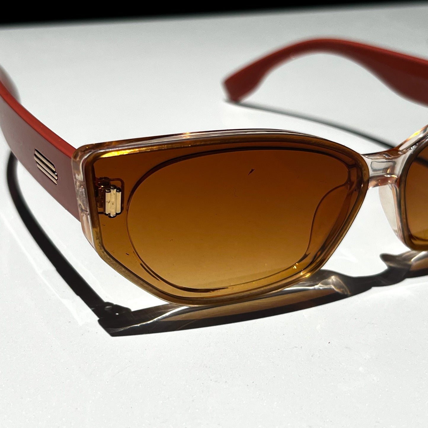 VINTAGE GLASSES: SUNNY VIBES