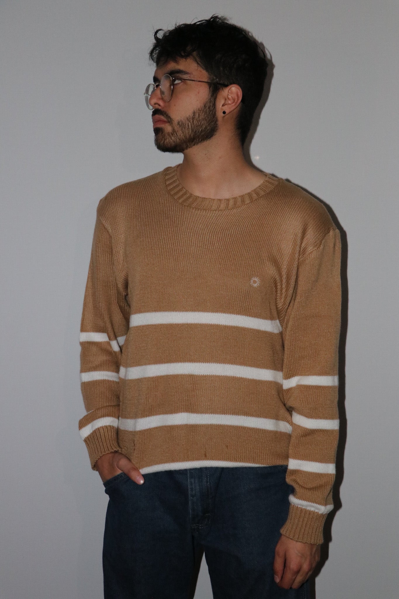 MEN'S CAMEL &amp; WHITE SWEATER