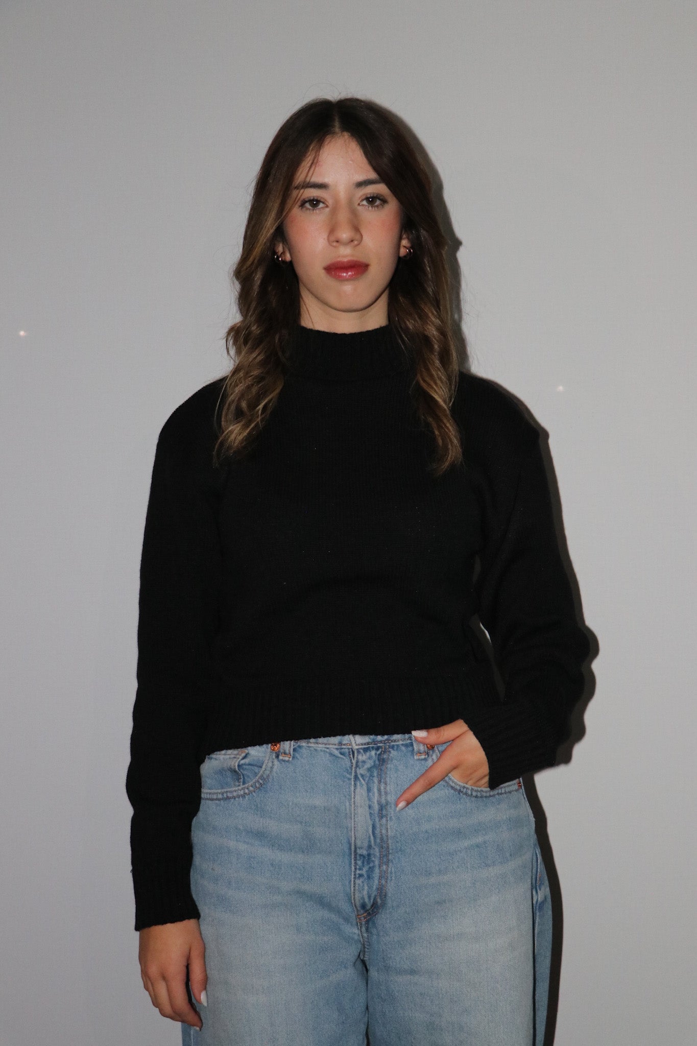 WOMEN'S TURTLE NECK KNIT COTTON TOP